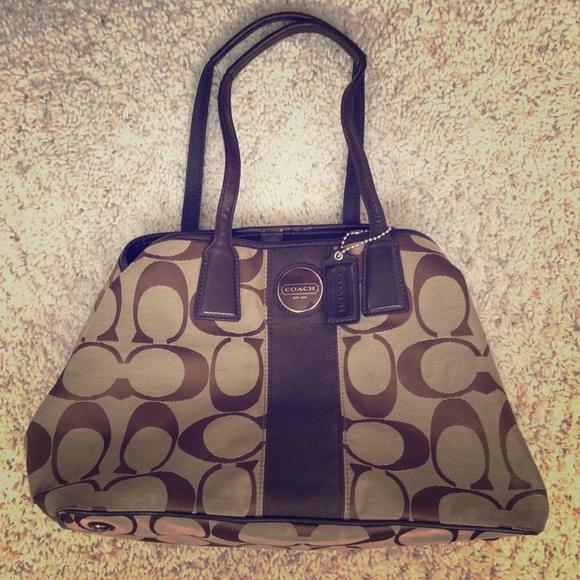 Authentic Coach Purse! - Picture 1 of 3